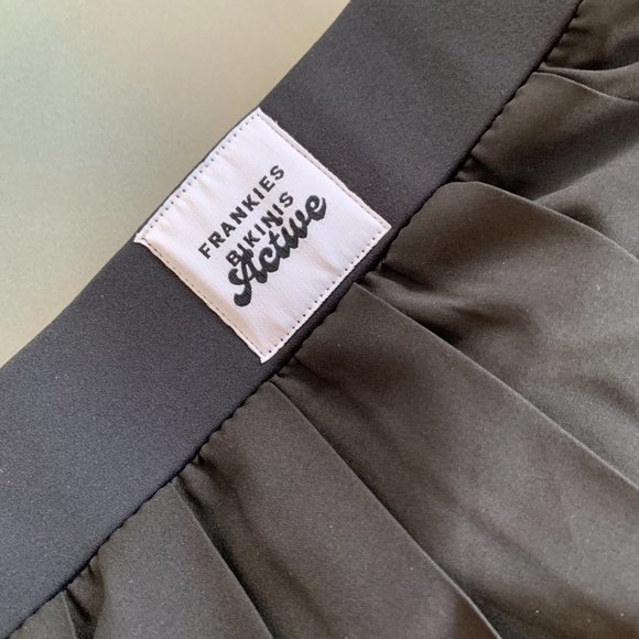***RELISTED**BNWT FRANKIES BIKINI WINDY TENNIS MINI SKIRT BLACK SZ XS - Picture 9 of 14